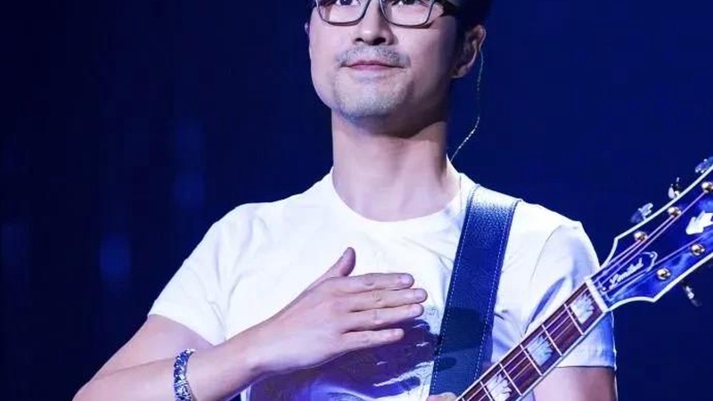 汪峰森林北被曝分手，女方删合照引爆情变传闻